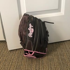 Rawlings Fastpitch Softball Glove - Right Hand